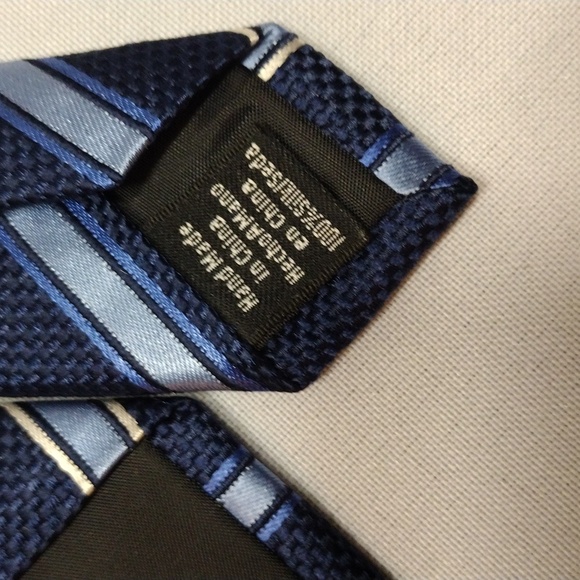 Stafford Performance Multiple Shades of Blue Diagonal Stripes NT#33 - Picture 13 of 13